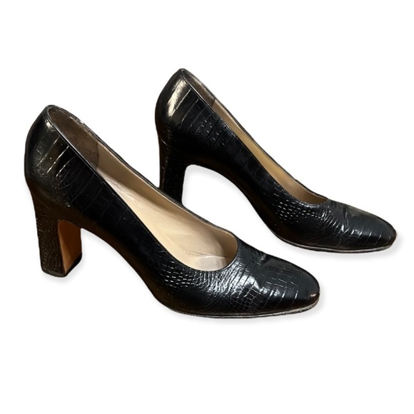 Salvatore Ferragamo Heels Black Crocodile Embossed Patent Leather Almond Toe 7 - Picture 10 of 12